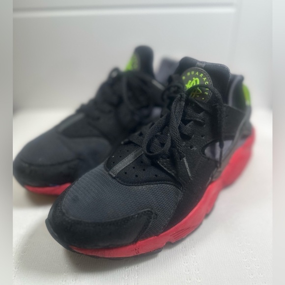 Nike Air Huarache
Hyperpunch main image 6